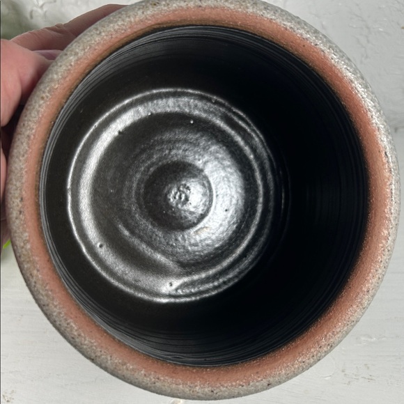 VTG Rowe Salt Glazed Pottery Crock w/ Pig 1984 Pottery Pig Crock - Picture 4 of 12